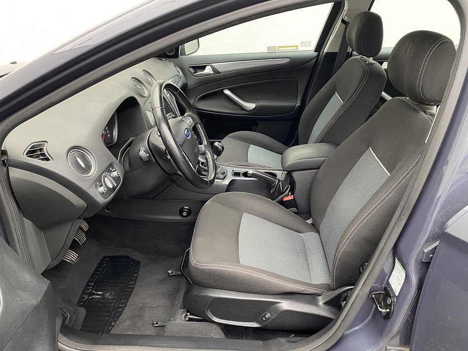 Ford Mondeo 2.0 TDCi X-Trend