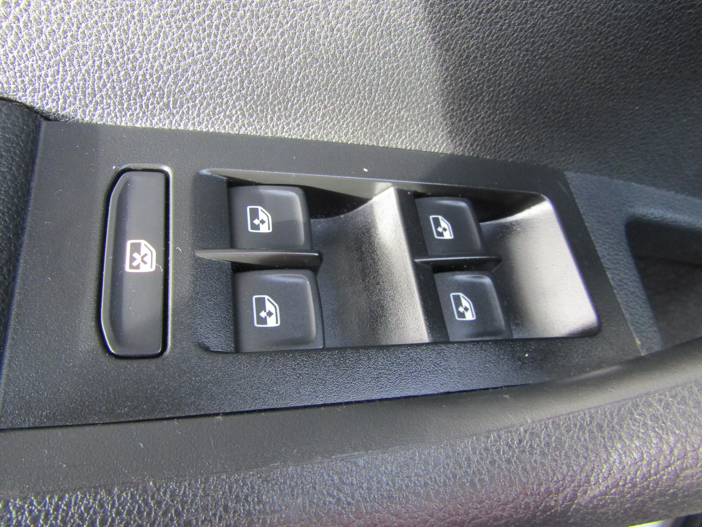 Škoda Octavia III, 2018 - pohled č. 15