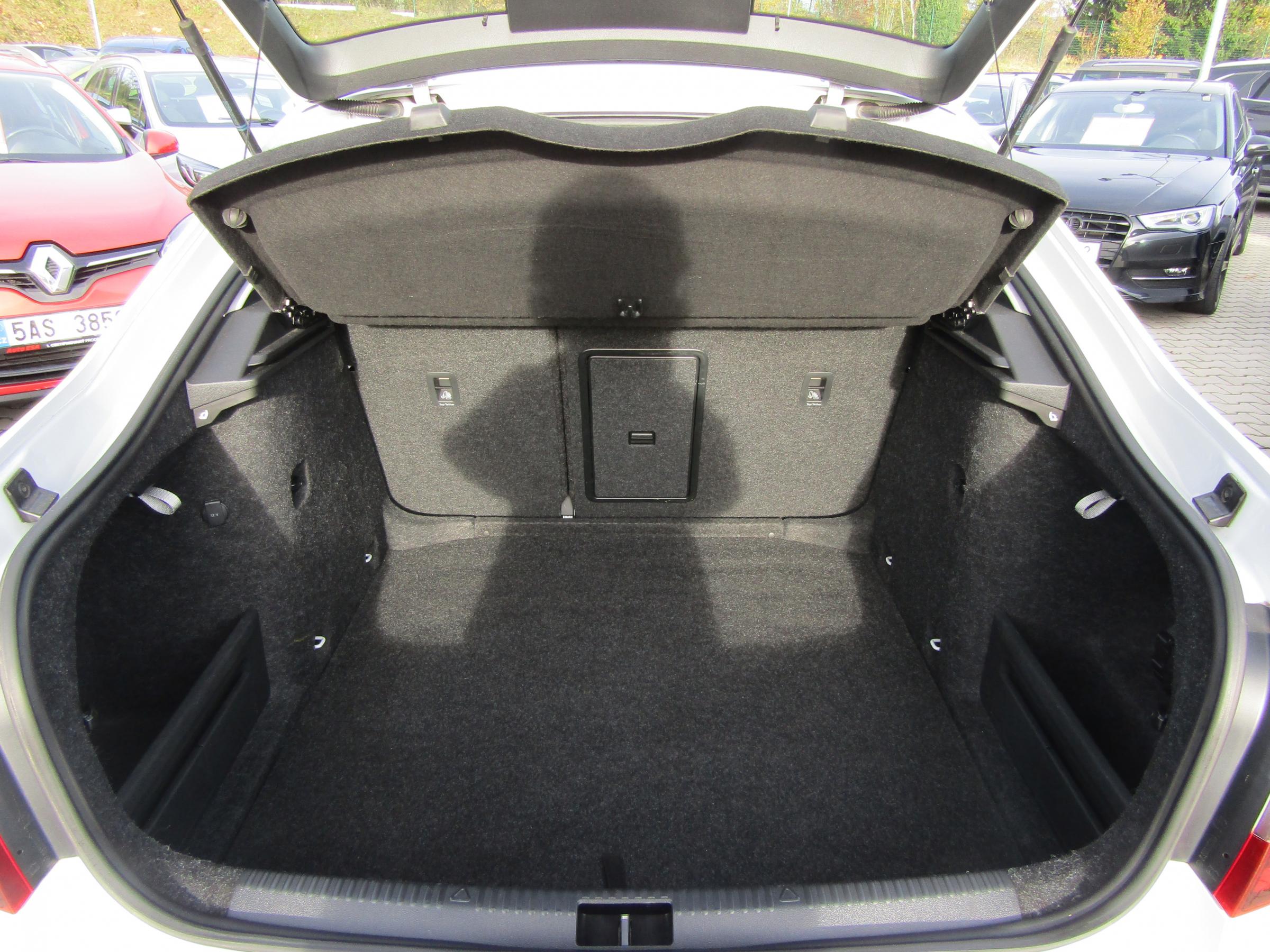 Škoda Octavia III, 2018 - pohled č. 7