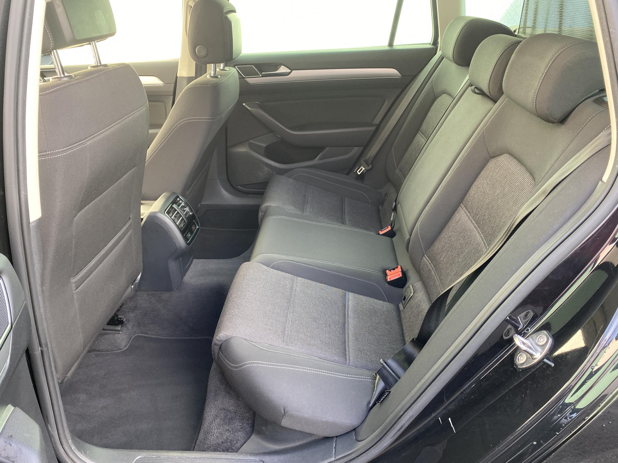 Volkswagen Passat, 2015 - pohled č. 10