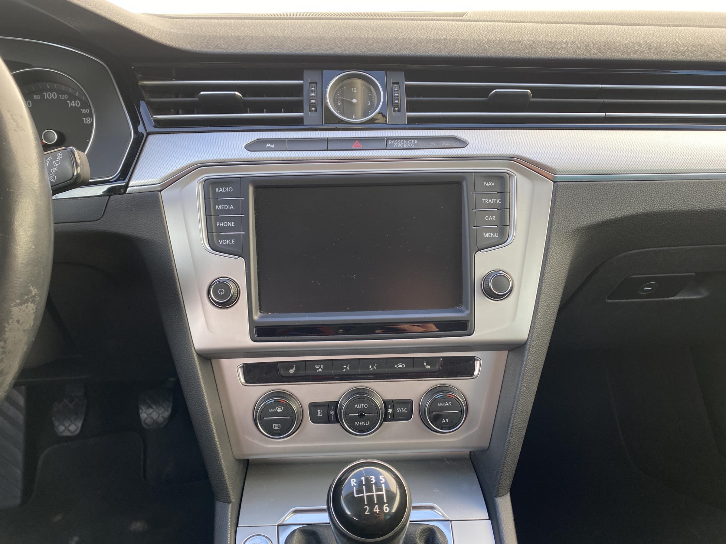 Volkswagen Passat, 2015 - pohled č. 12