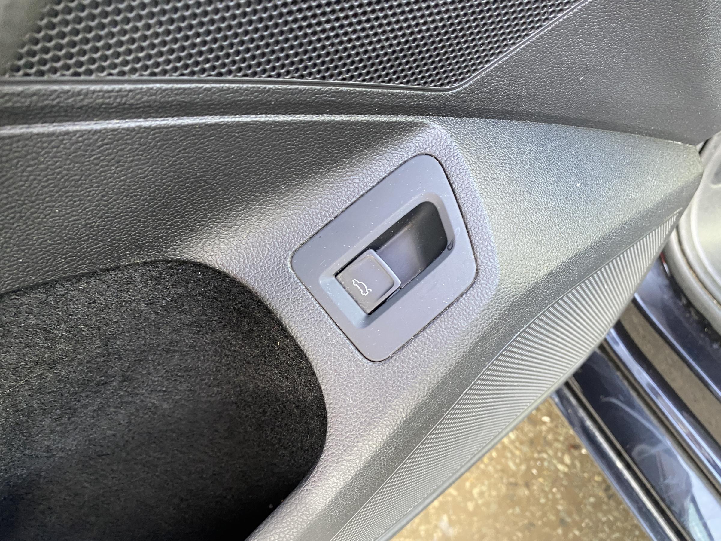 Volkswagen Passat, 2015 - pohled č. 14