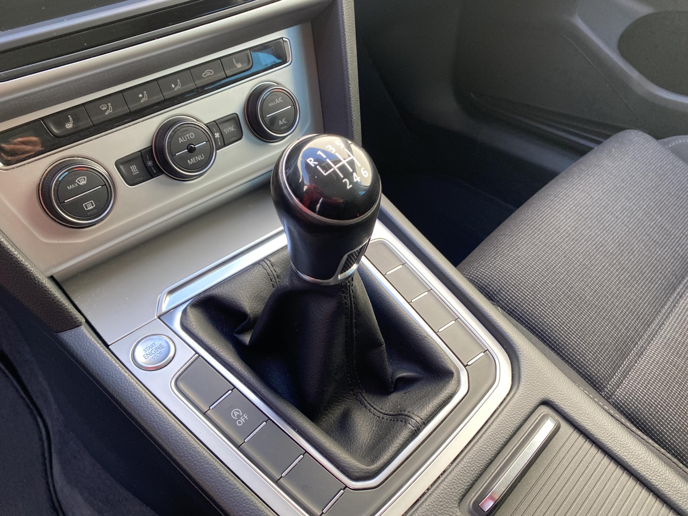 Volkswagen Passat, 2015 - pohled č. 17