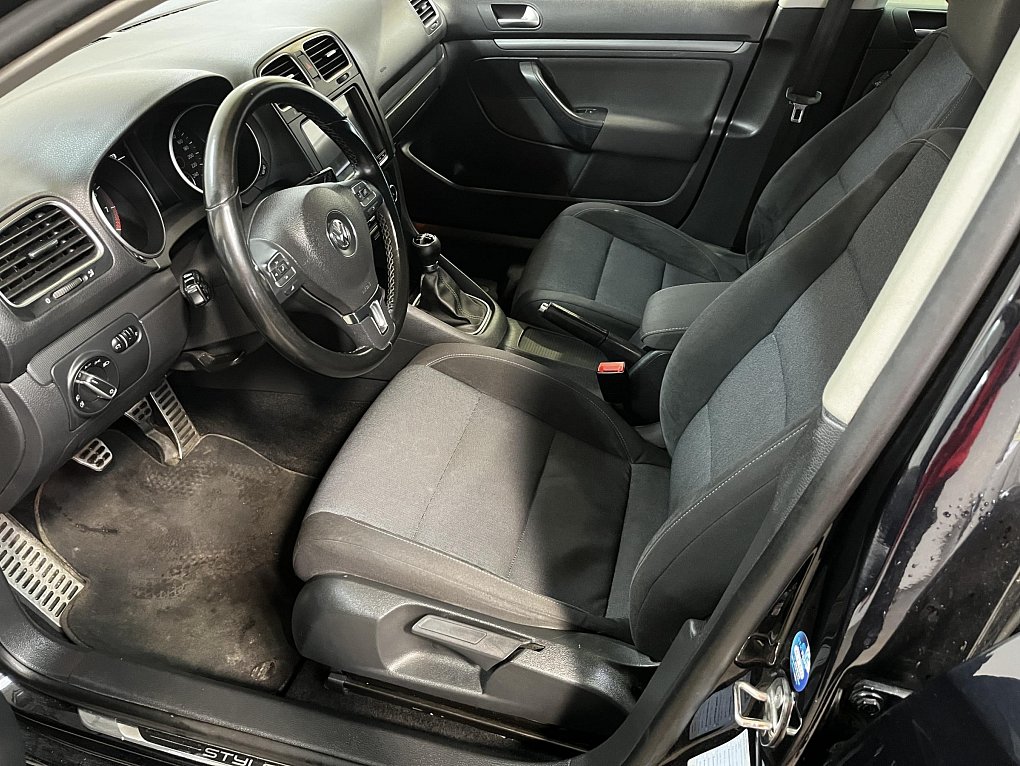 Volkswagen Golf 1.2TSI 