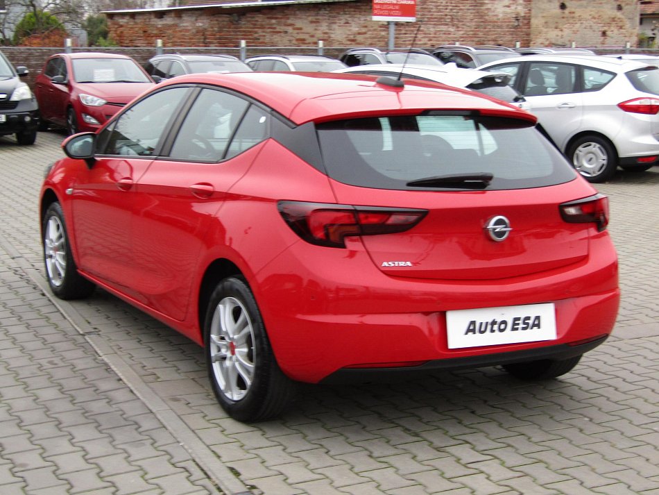 Opel Astra 1.4 i 