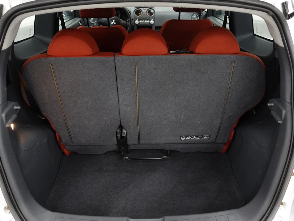 Mitsubishi Colt 1.3i 