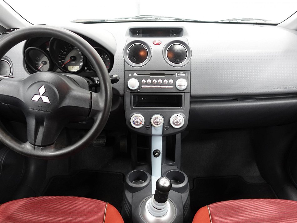 Mitsubishi Colt 1.3i 