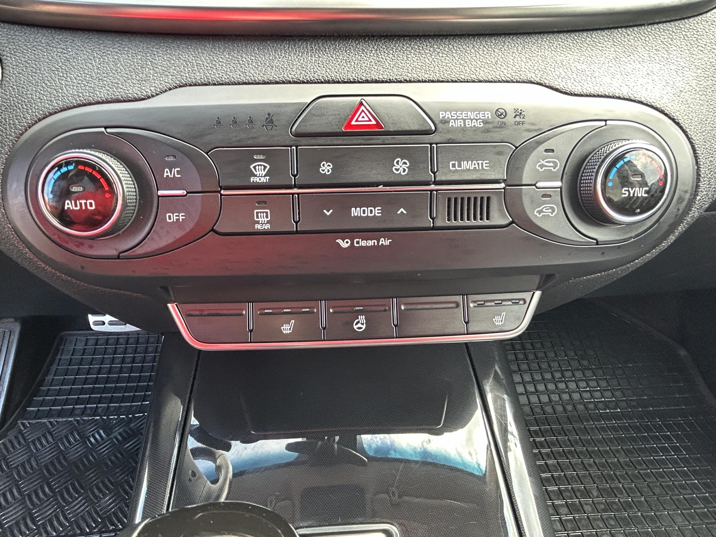 Kia Sorento, 2015 - pohled č. 13