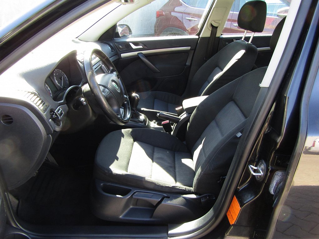 Škoda Octavia II 2.0 FSI 