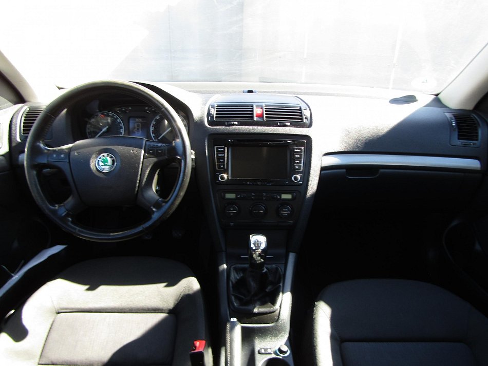 Škoda Octavia II 2.0 FSI 