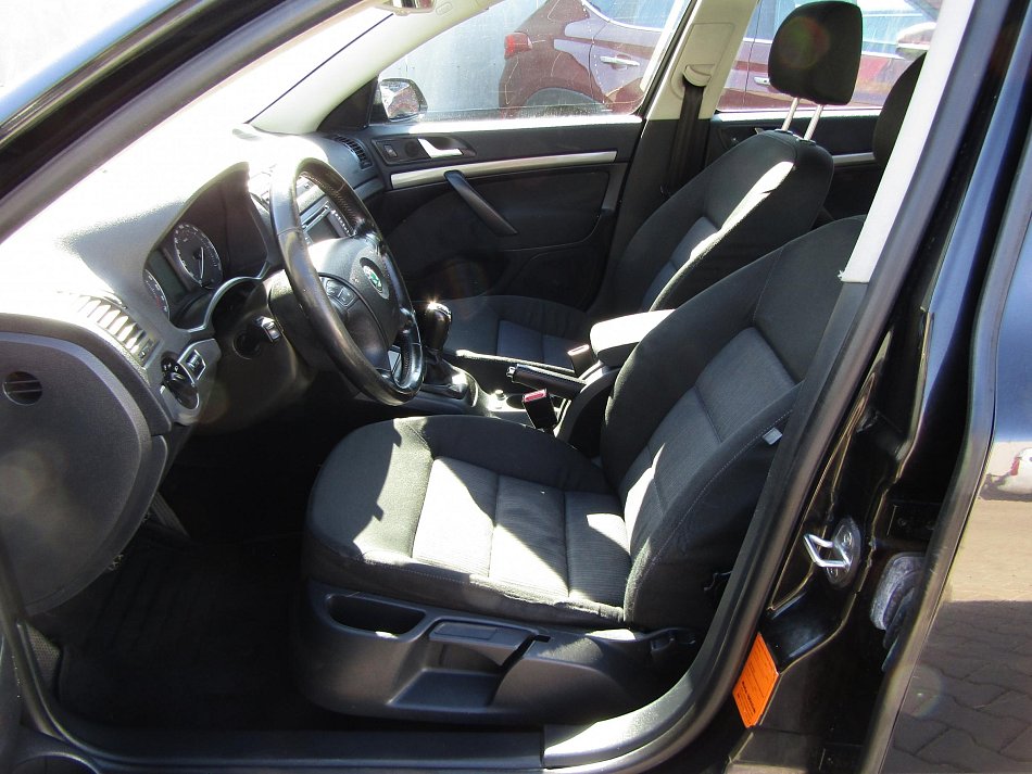 Škoda Octavia II 2.0 FSI 
