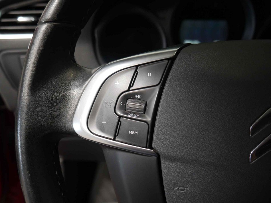 Citroën C4 1.2i 