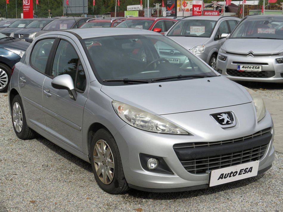 Peugeot 207 1.4 i 