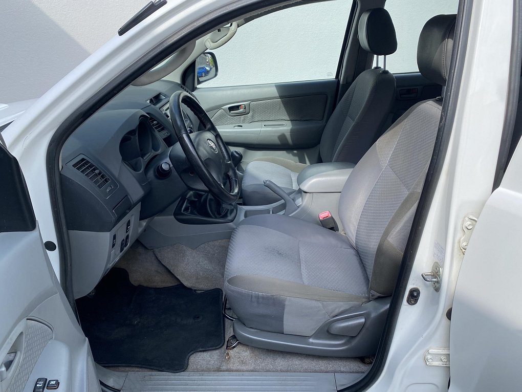 Toyota Hilux 2.5 D  4x4 DoubleCab