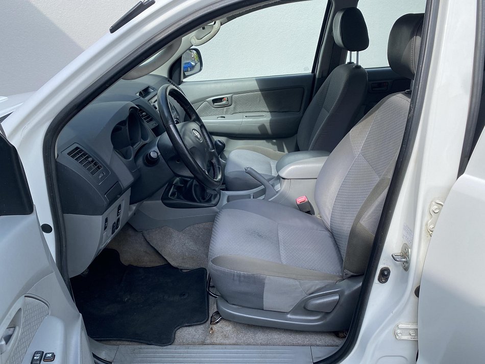 Toyota Hilux 2.5 D  4x4 DoubleCab