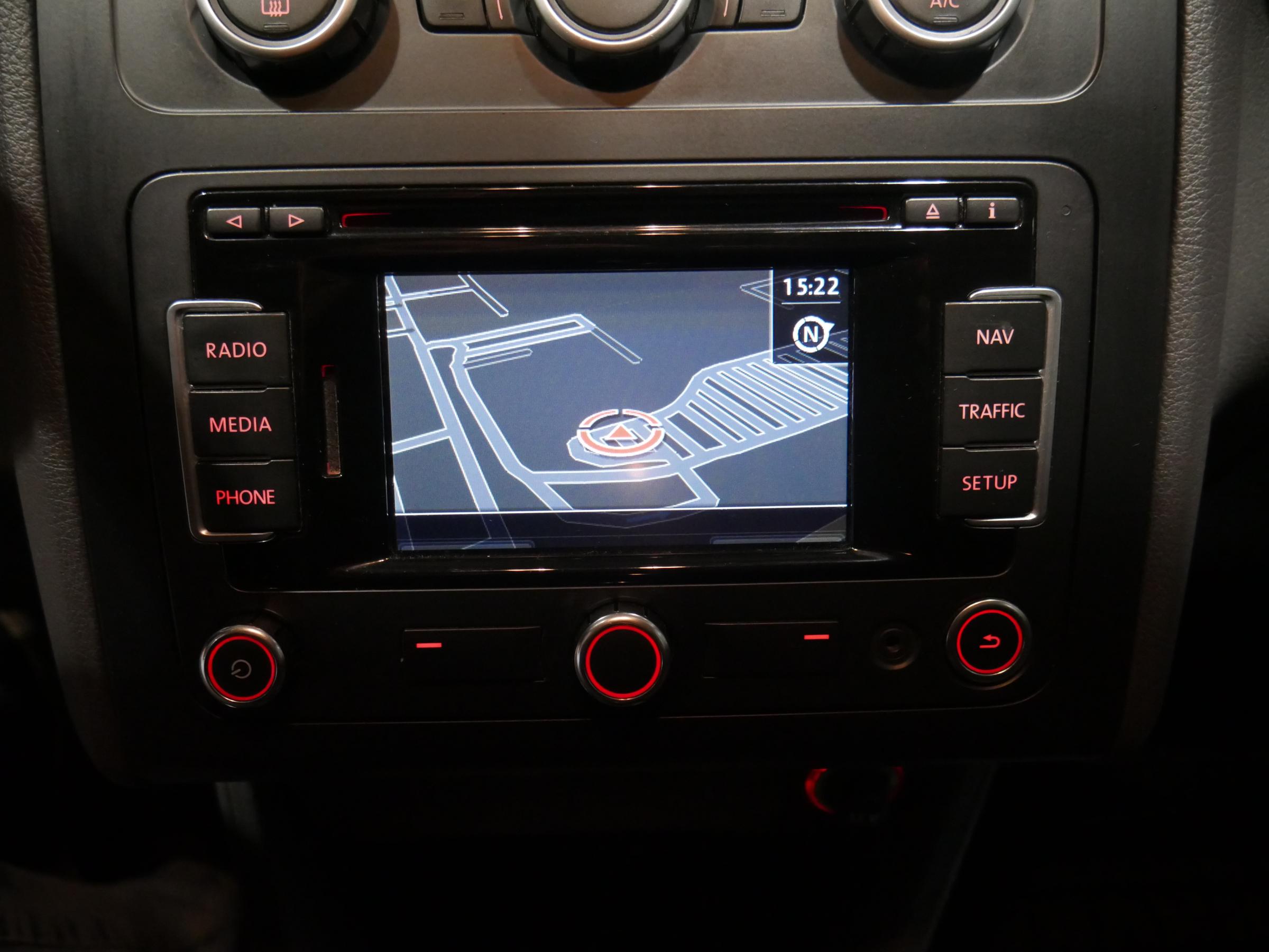 Volkswagen Touran, 2013 - pohled č. 15