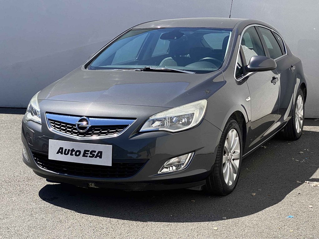 Opel Astra 1.4 T Cosmo