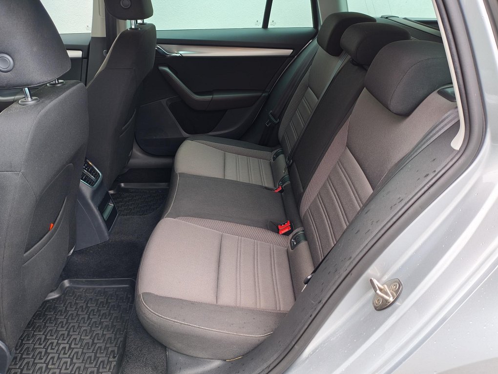 Škoda Octavia III 2.0 TDi Ambition