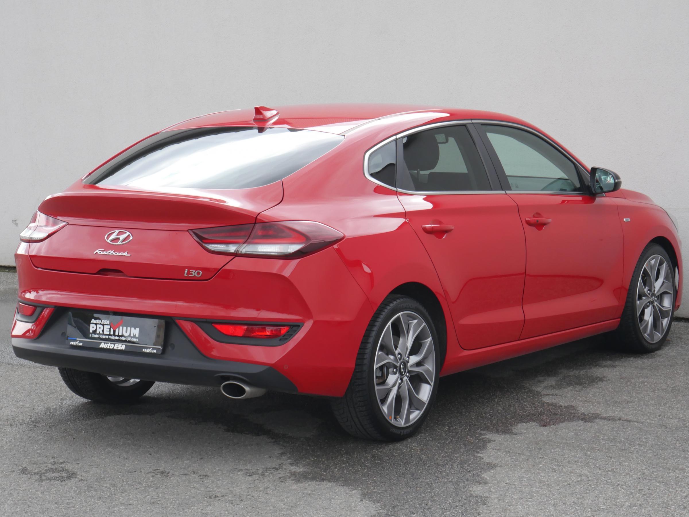 Hyundai i30, 2021 - pohled č. 4