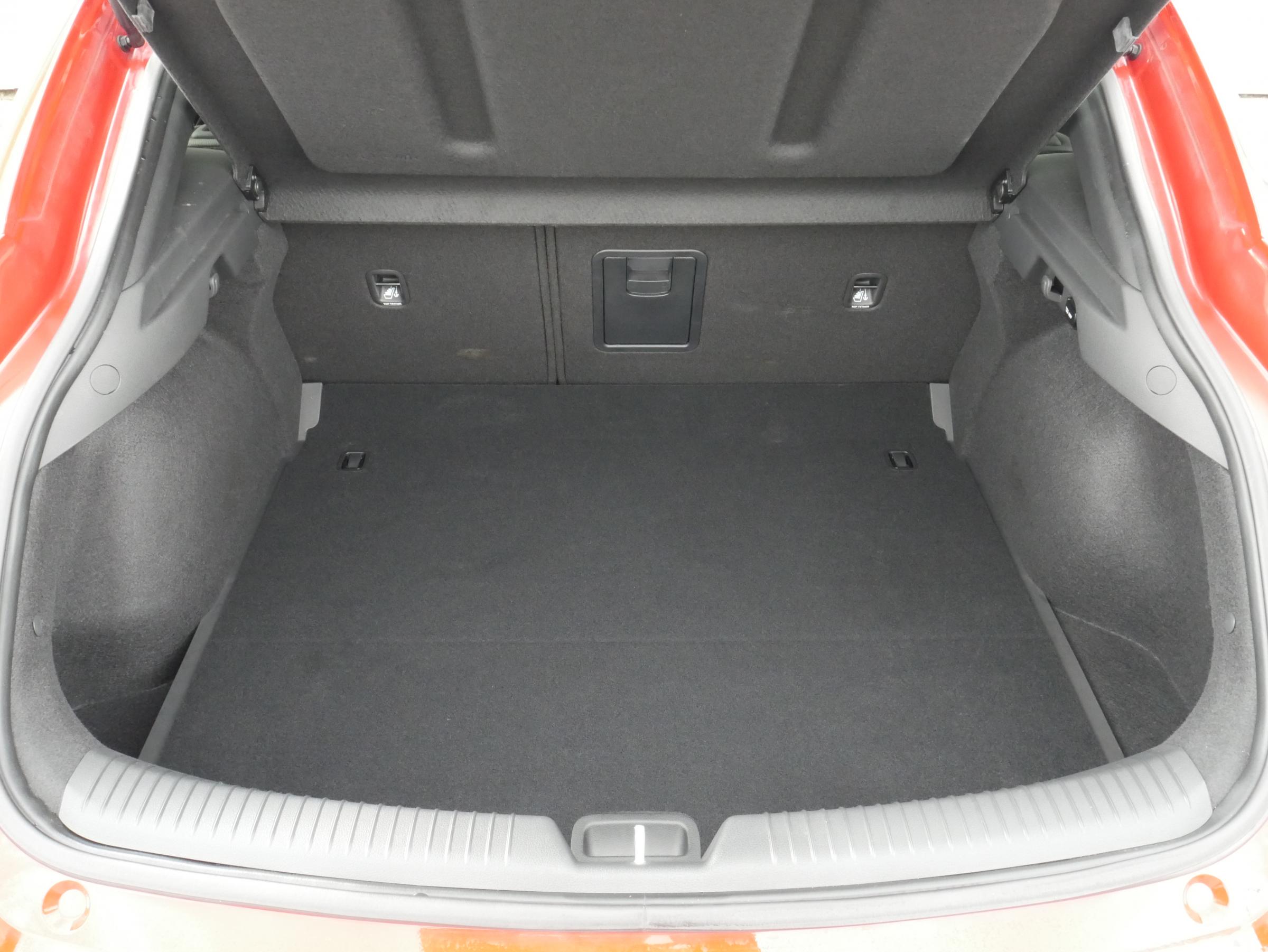 Hyundai i30, 2021 - pohled č. 7