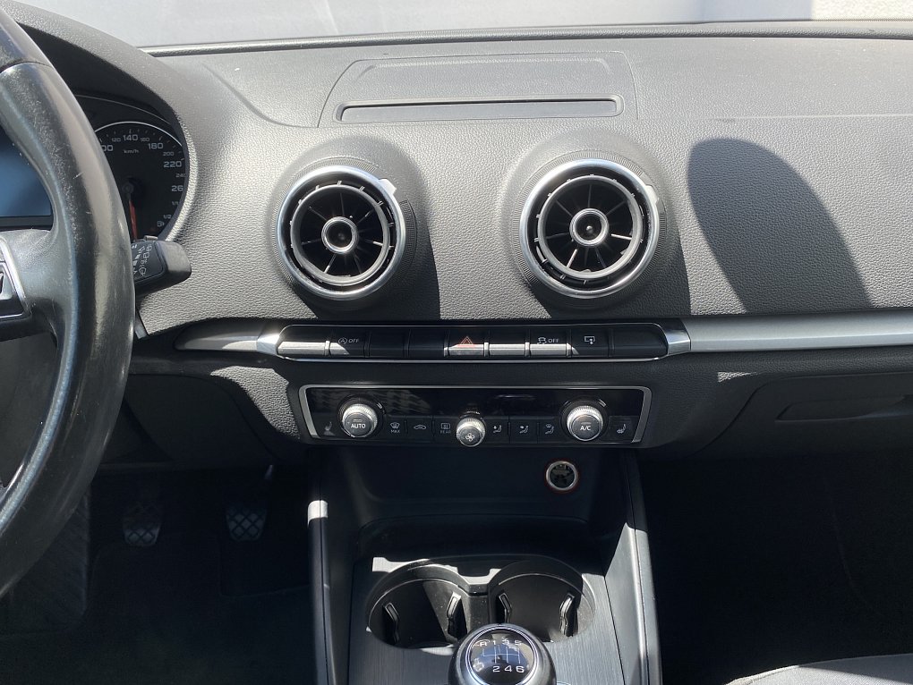 Audi A3 2.0 TDi Attraction