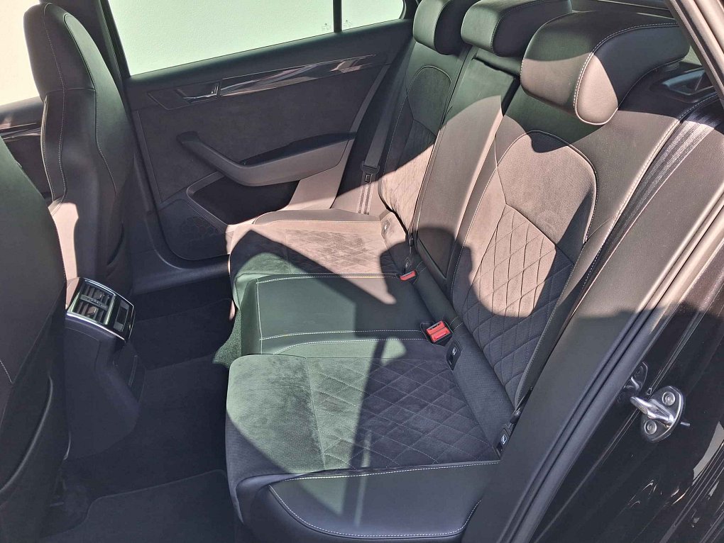 Škoda Superb III 2.0 TDi SportLine