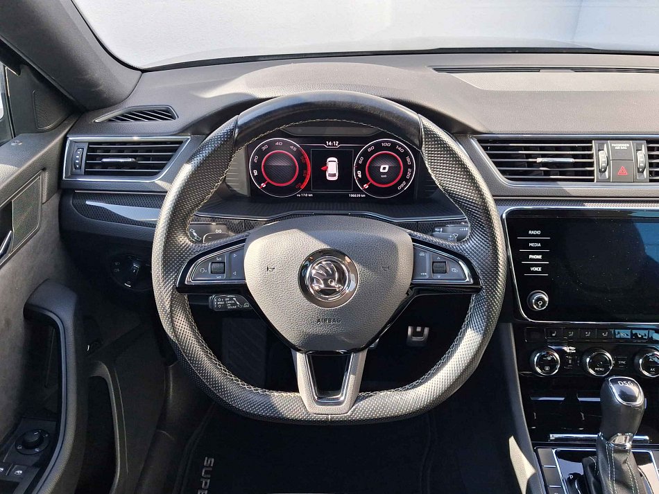Škoda Superb III 2.0 TDi SportLine