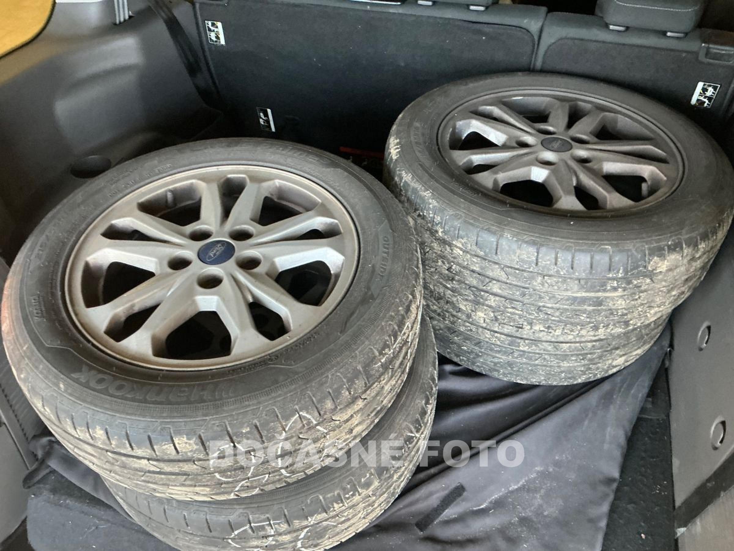 Ford Tourneo Connect, 2018 - pohled č. 6