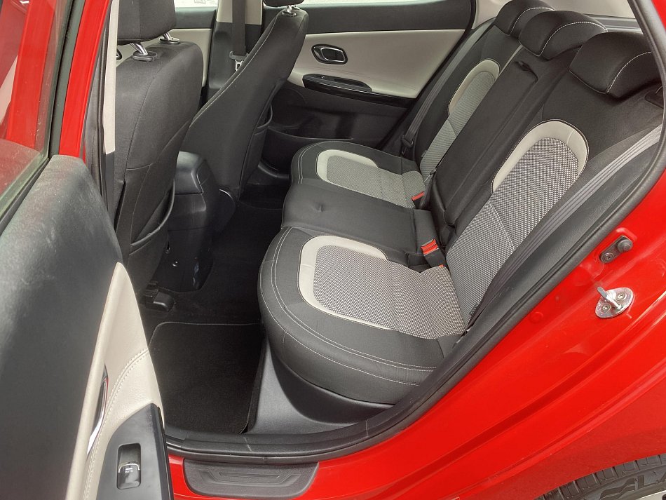 Kia Ceed 1.6GDi 