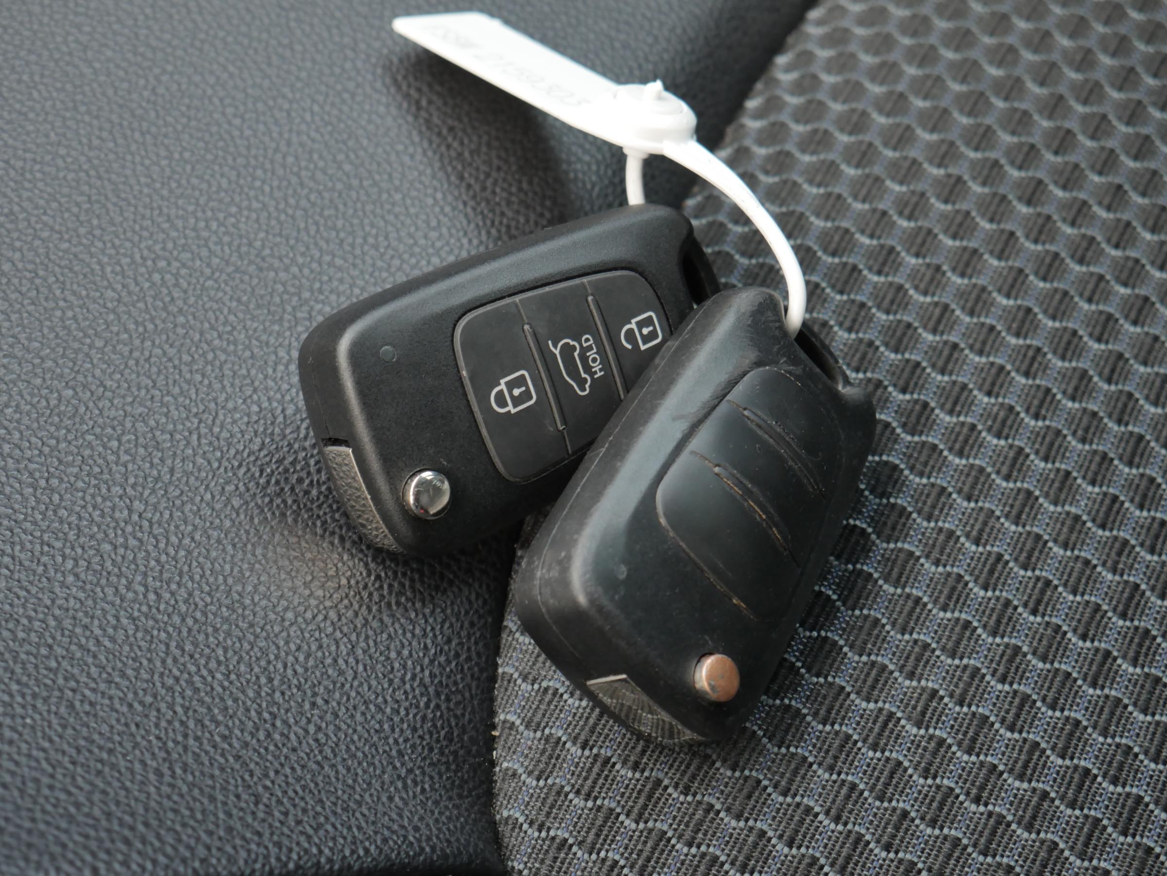 Hyundai ix35, 2012 - pohled č. 23