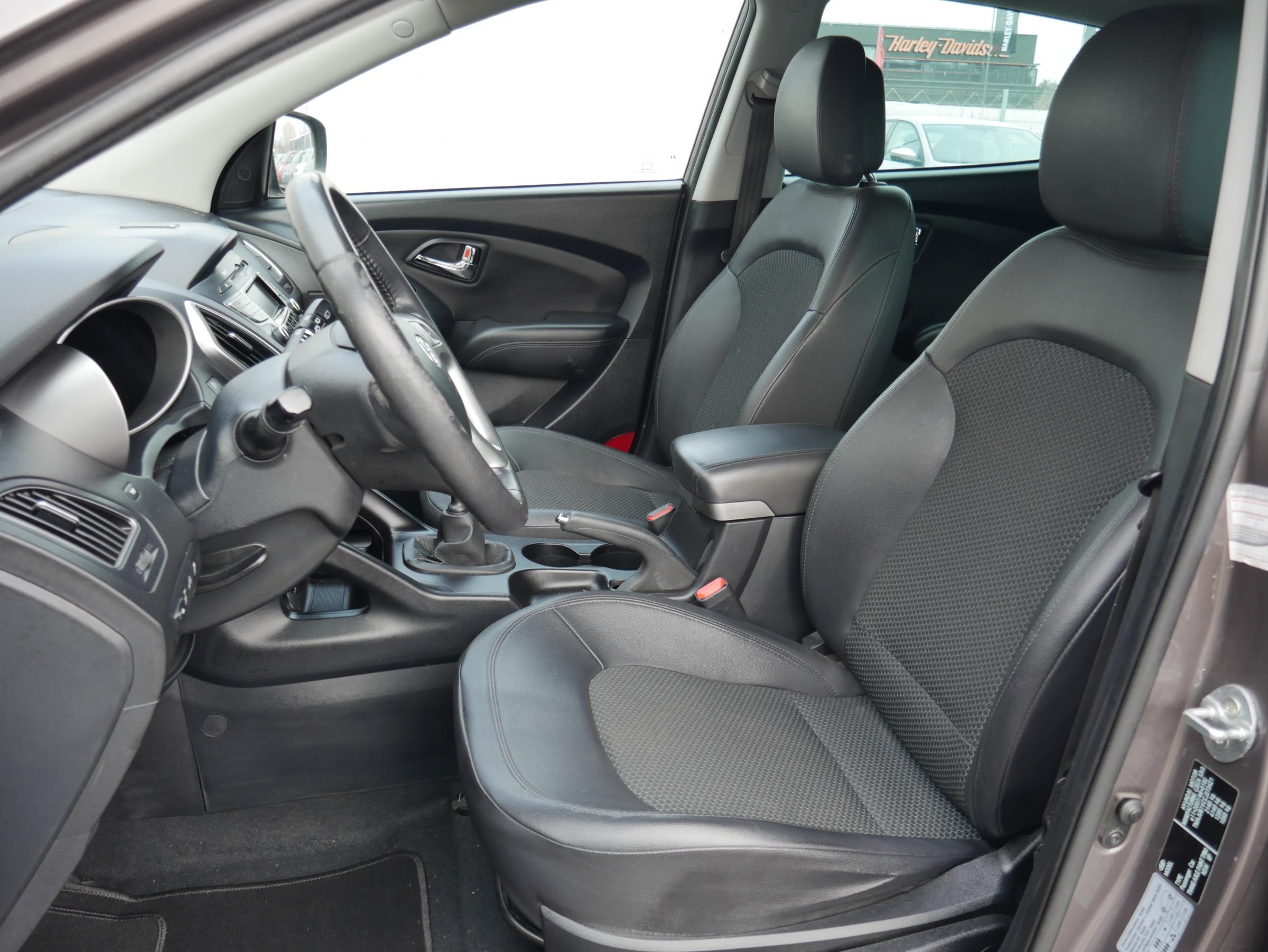 Hyundai ix35, 2012 - pohled č. 9