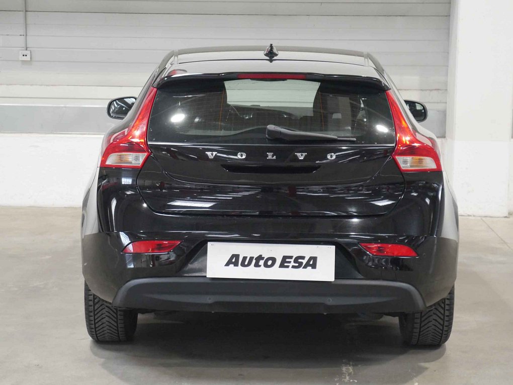 Volvo V40 2.0 D 