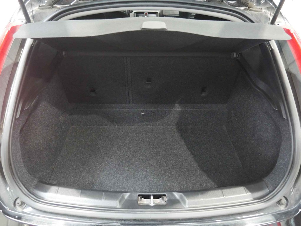Volvo V40 2.0 D 