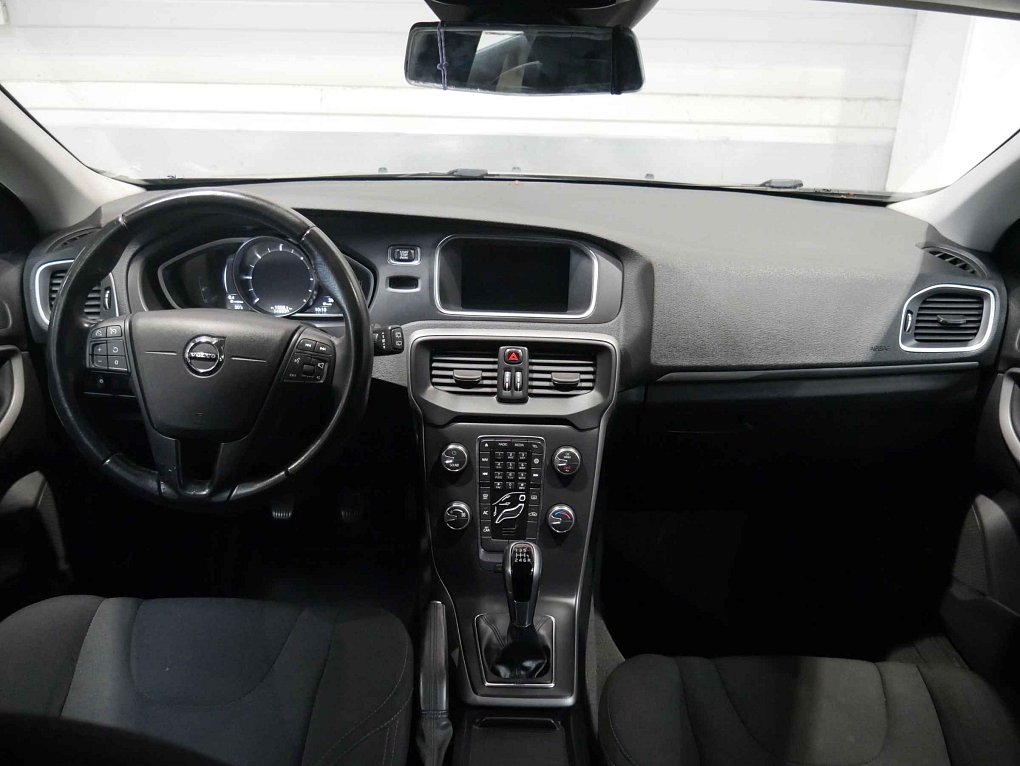 Volvo V40 2.0 D 