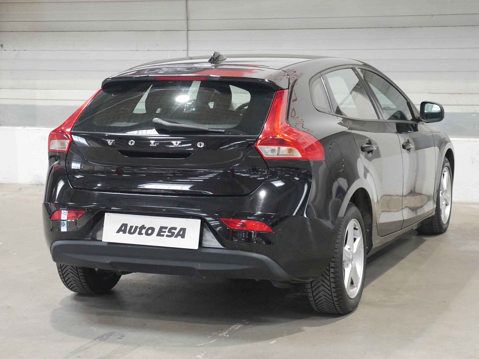 Volvo V40 2.0 D 