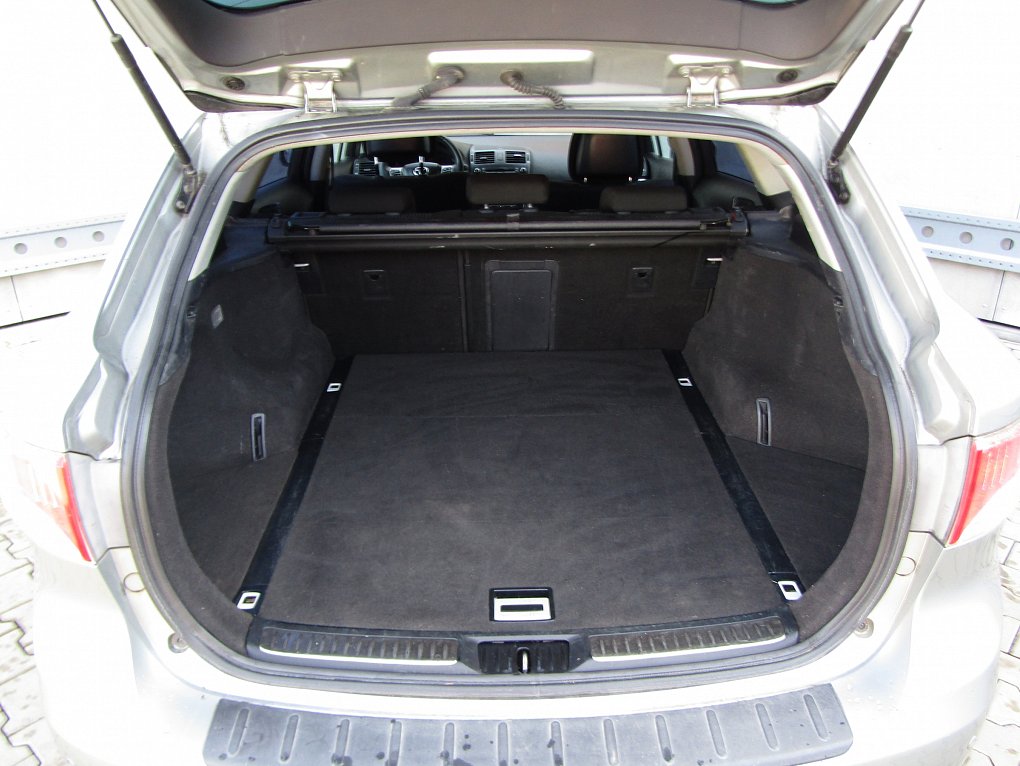 Toyota Avensis 1.8 i 