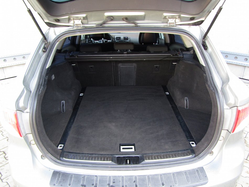 Toyota Avensis 1.8 i 