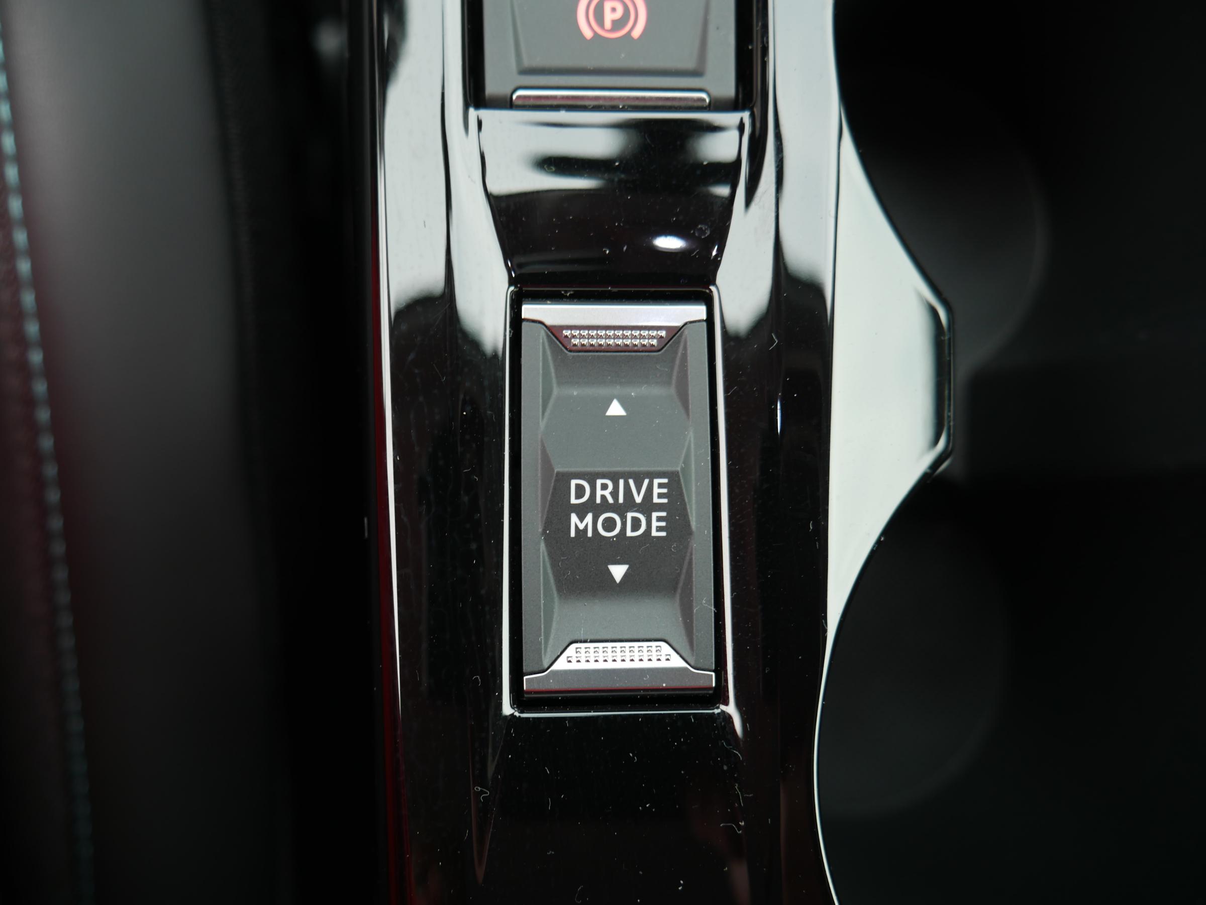 Peugeot 2008, 2021 - pohled č. 22