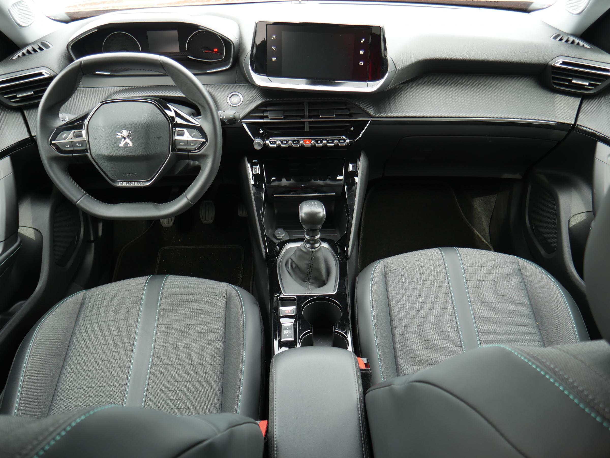 Peugeot 2008, 2021 - pohled č. 8