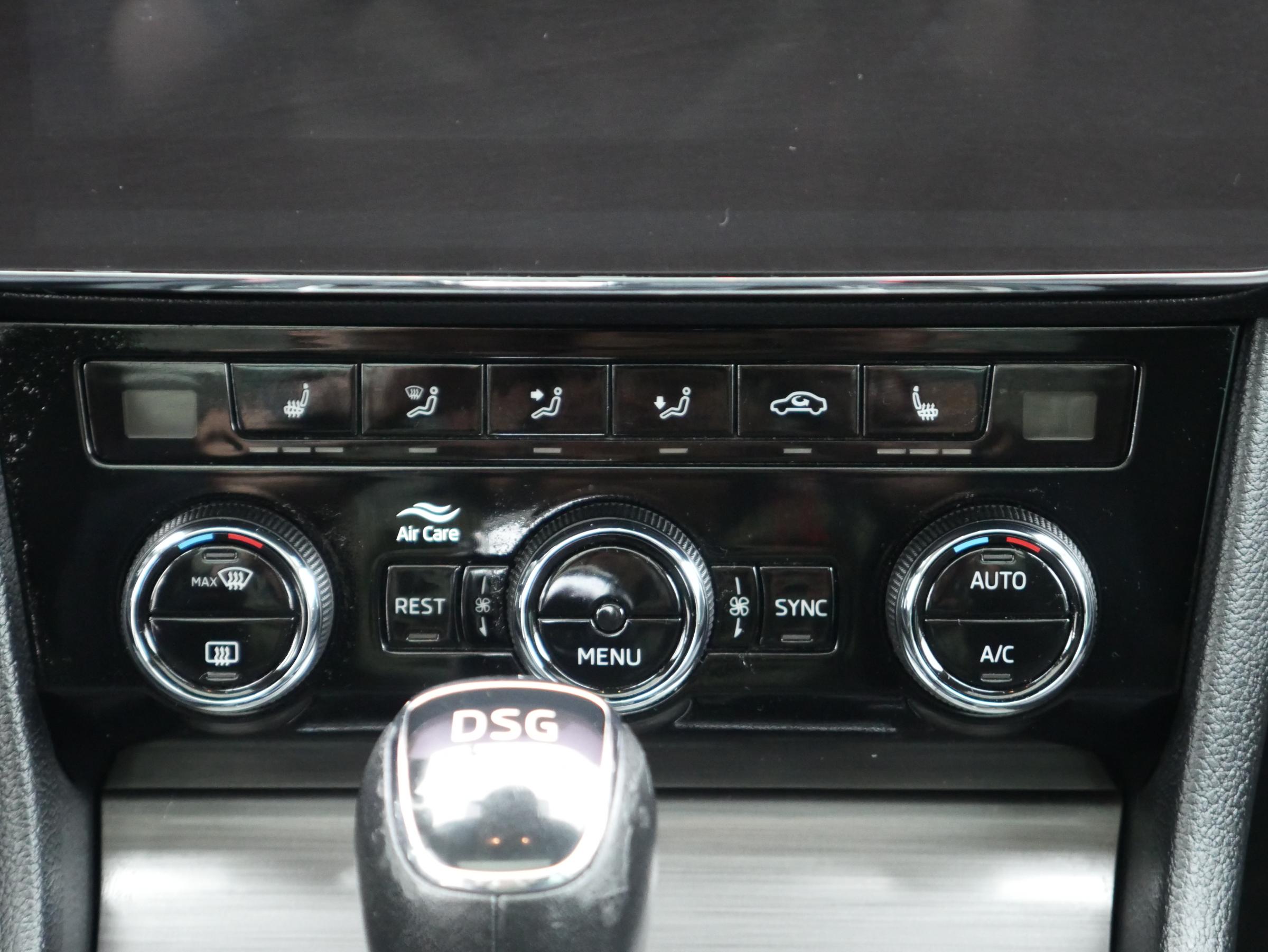 Škoda Superb III, 2021 - pohled č. 16