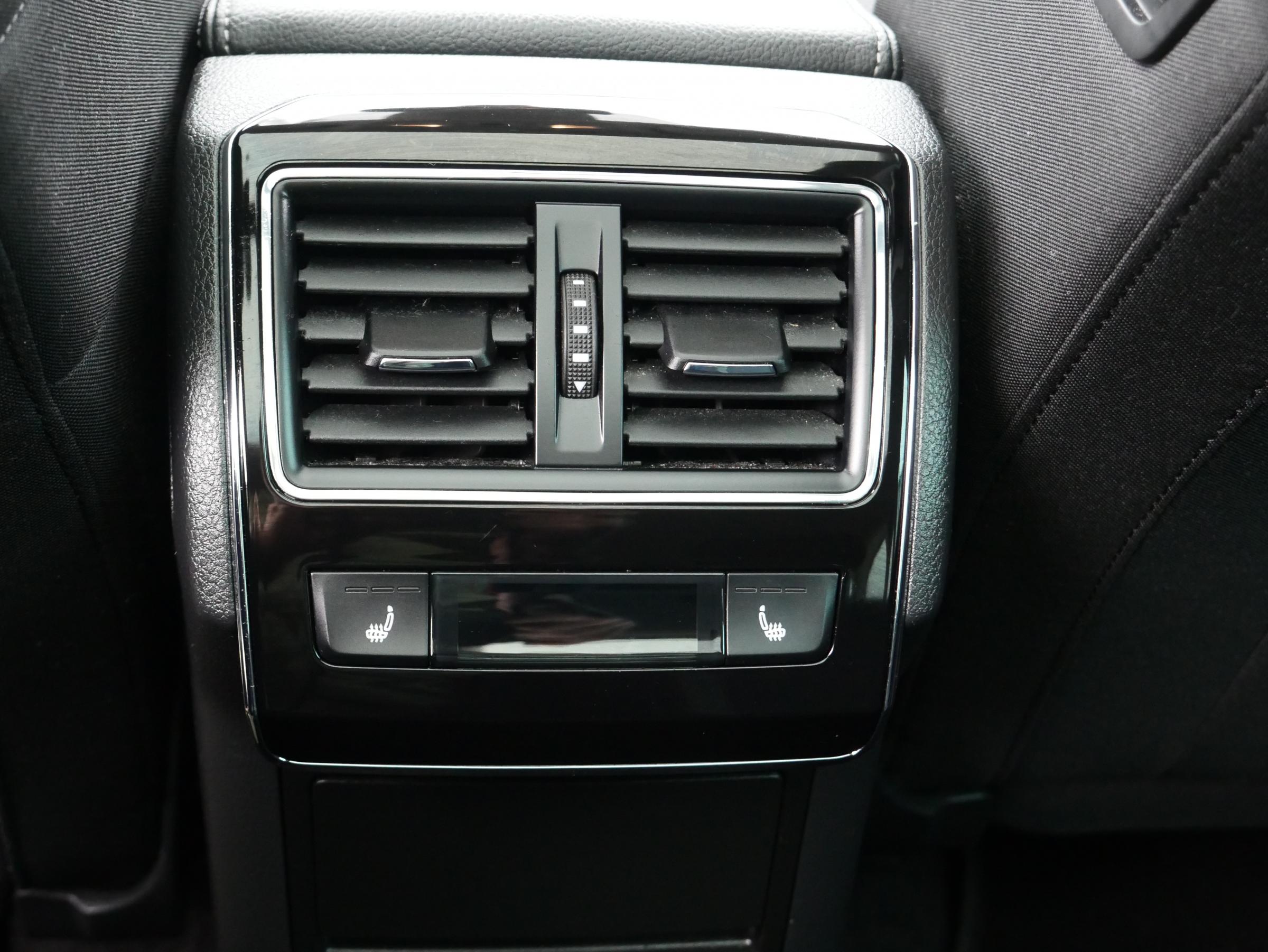 Škoda Superb III, 2021 - pohled č. 18