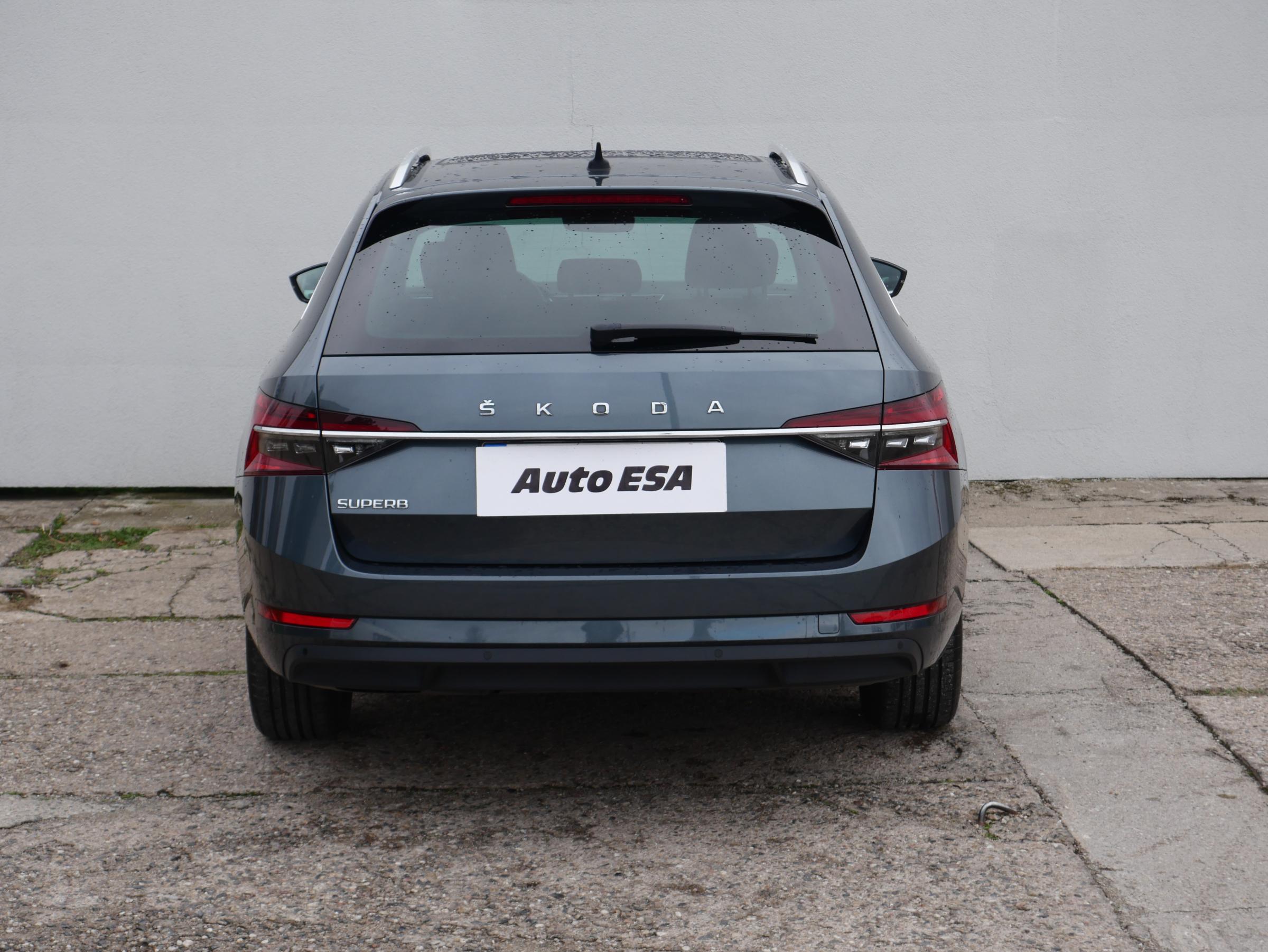 Škoda Superb III, 2021 - pohled č. 5