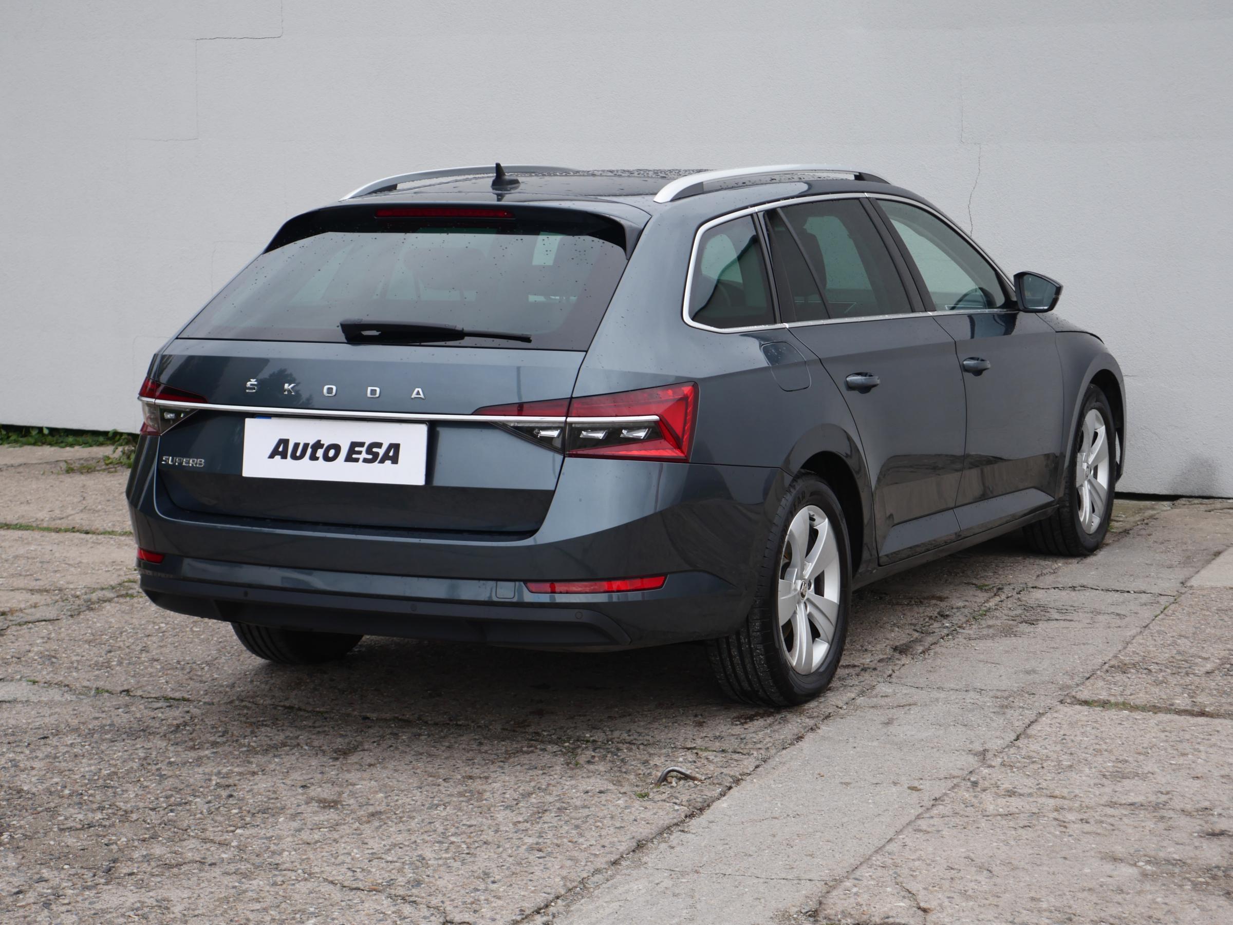 Škoda Superb III, 2021 - pohled č. 6