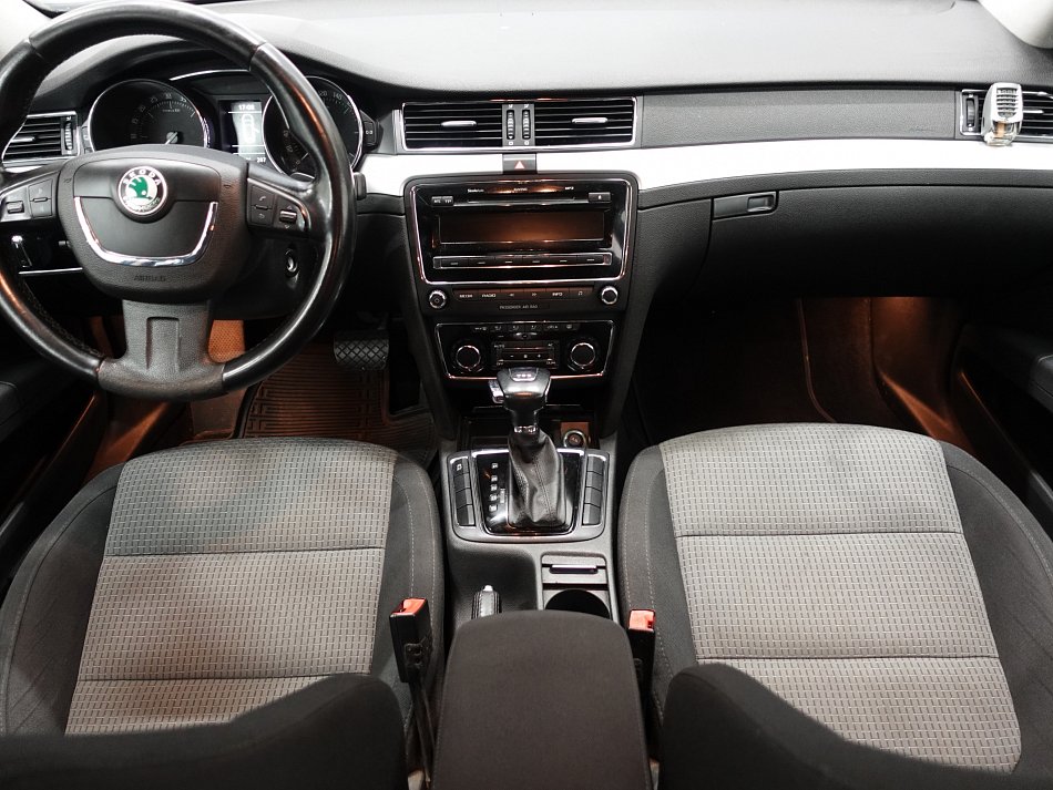 Škoda Superb II 2.0TDi Ambition