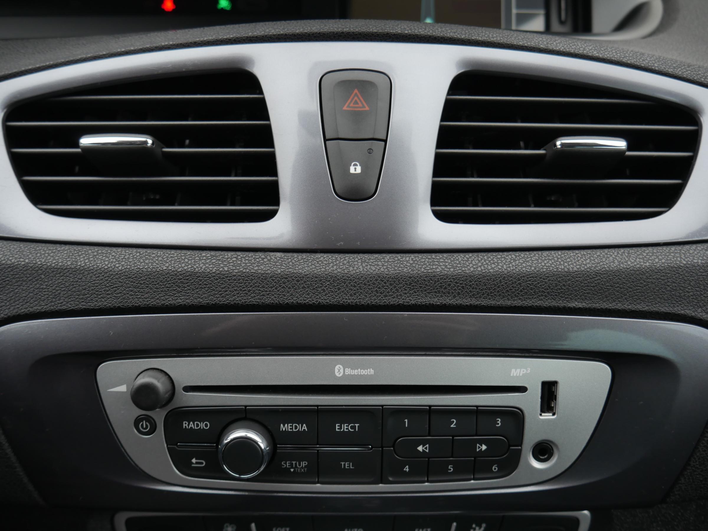 Renault Scénic, 2015 - pohled č. 17