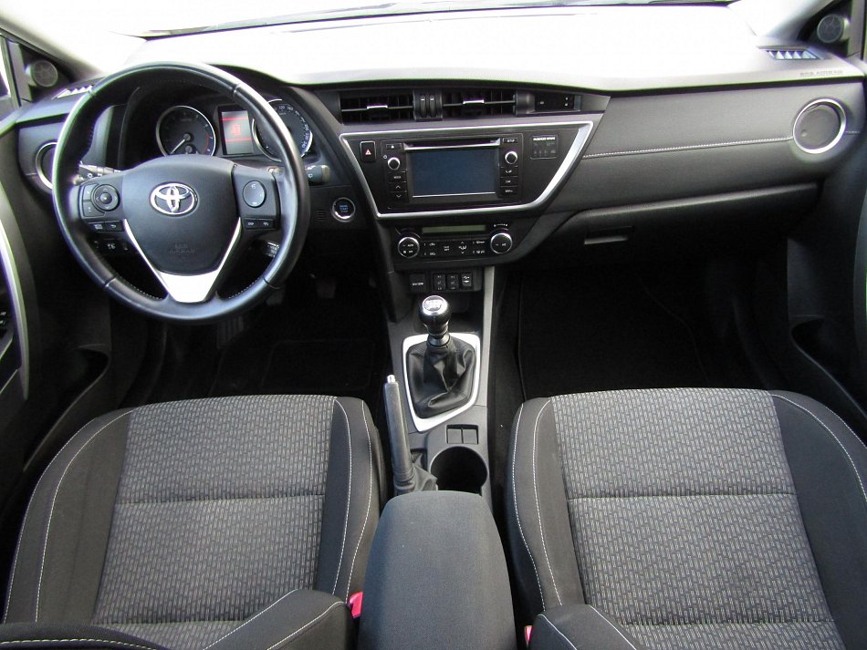 Toyota Auris 1.6i 