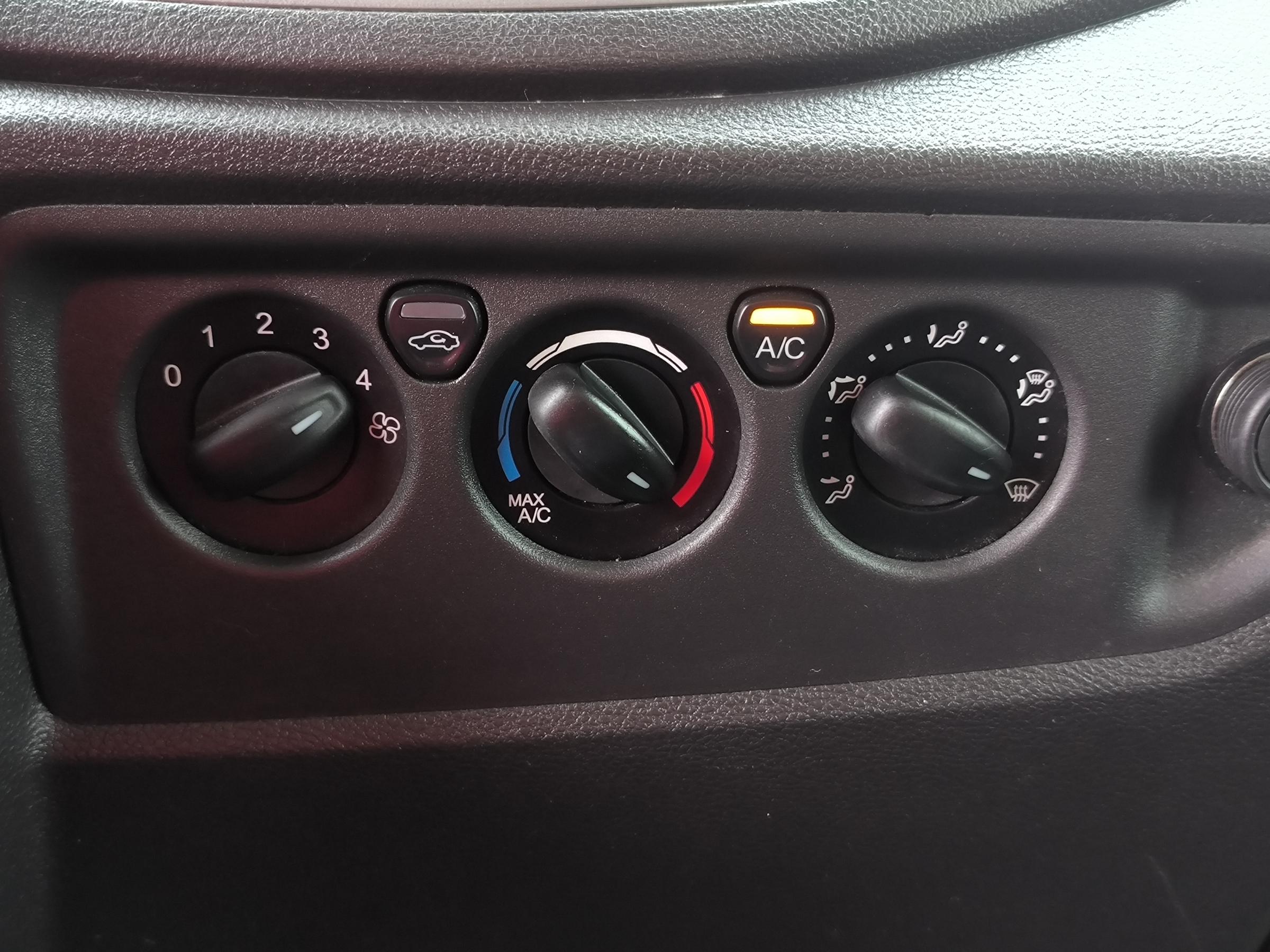 Ford Transit, 2018 - pohled č. 15