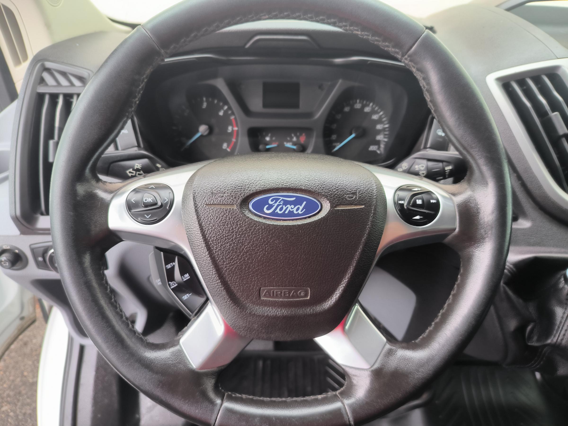 Ford Transit, 2018 - pohled č. 16