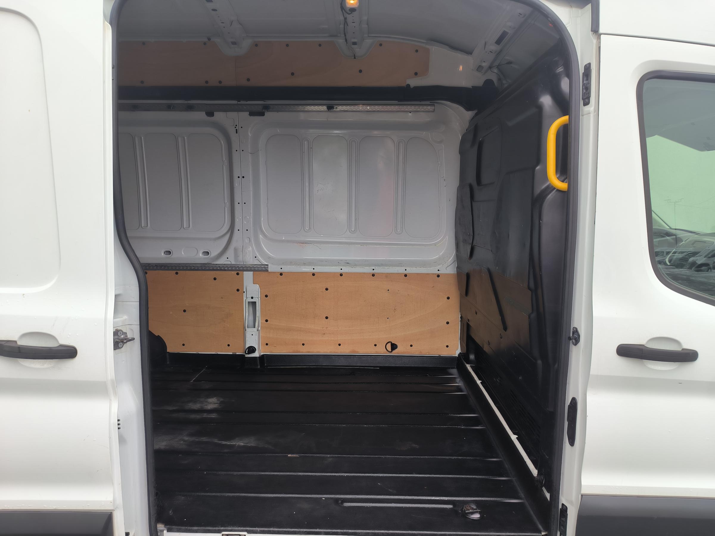 Ford Transit, 2018 - pohled č. 9