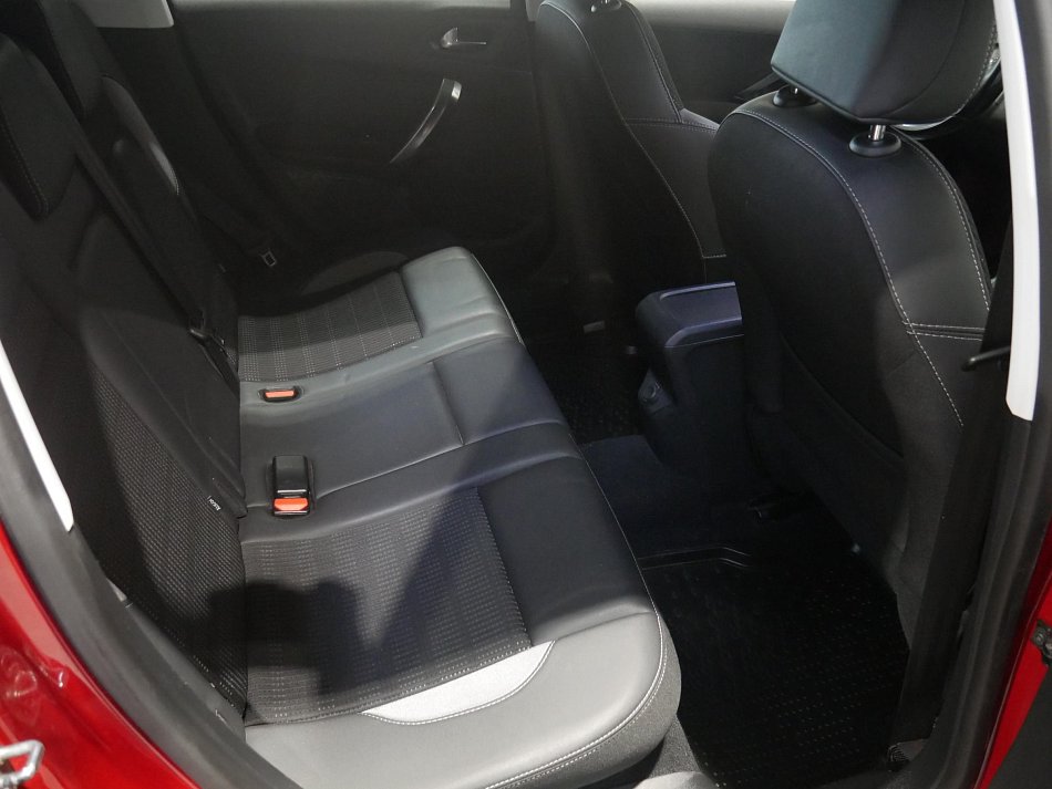 Peugeot 2008 1.2 PT Allure